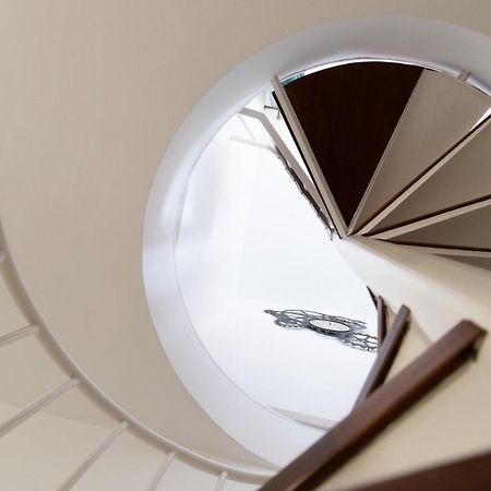 Spiral Stairs Duplex Apartment Figueres  Bagian luar foto
